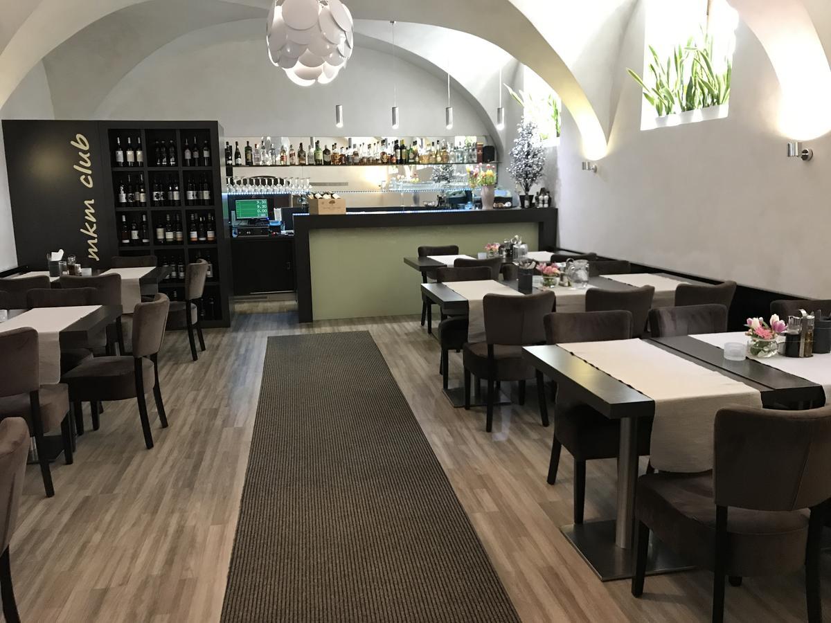 Club M.K.M. Modra Hotel Kültér fotó